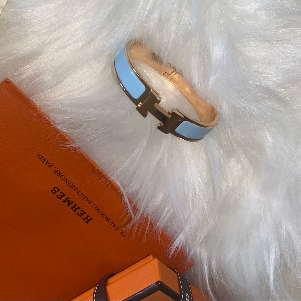 Hermes Clic H Bracelet - Picture 7 of 17